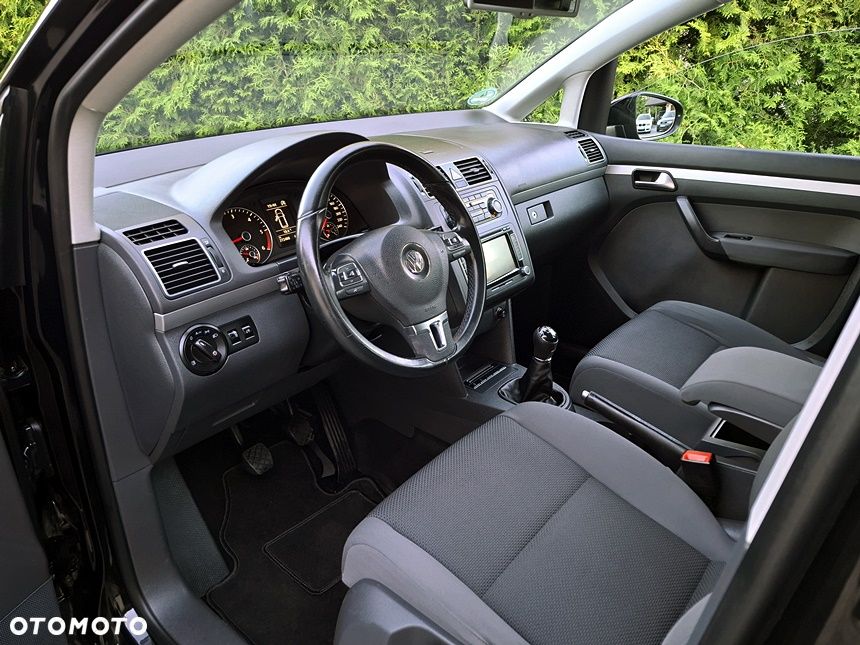 Volkswagen Touran 1.6 TDI DPF BlueMotion Technology Trendline - 18