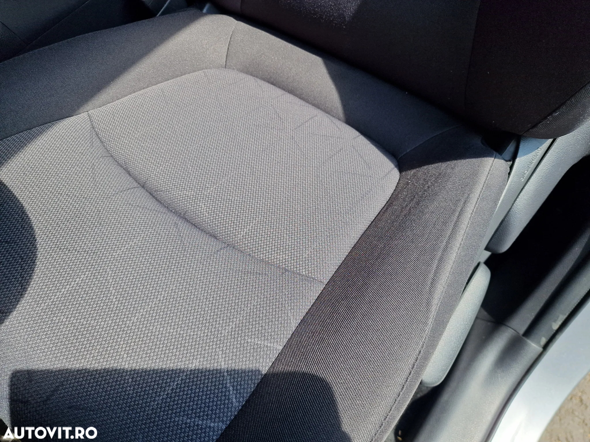 Toyota RAV4 2.5 Hybrid VVT-iE 4x2 Dynamic - 8