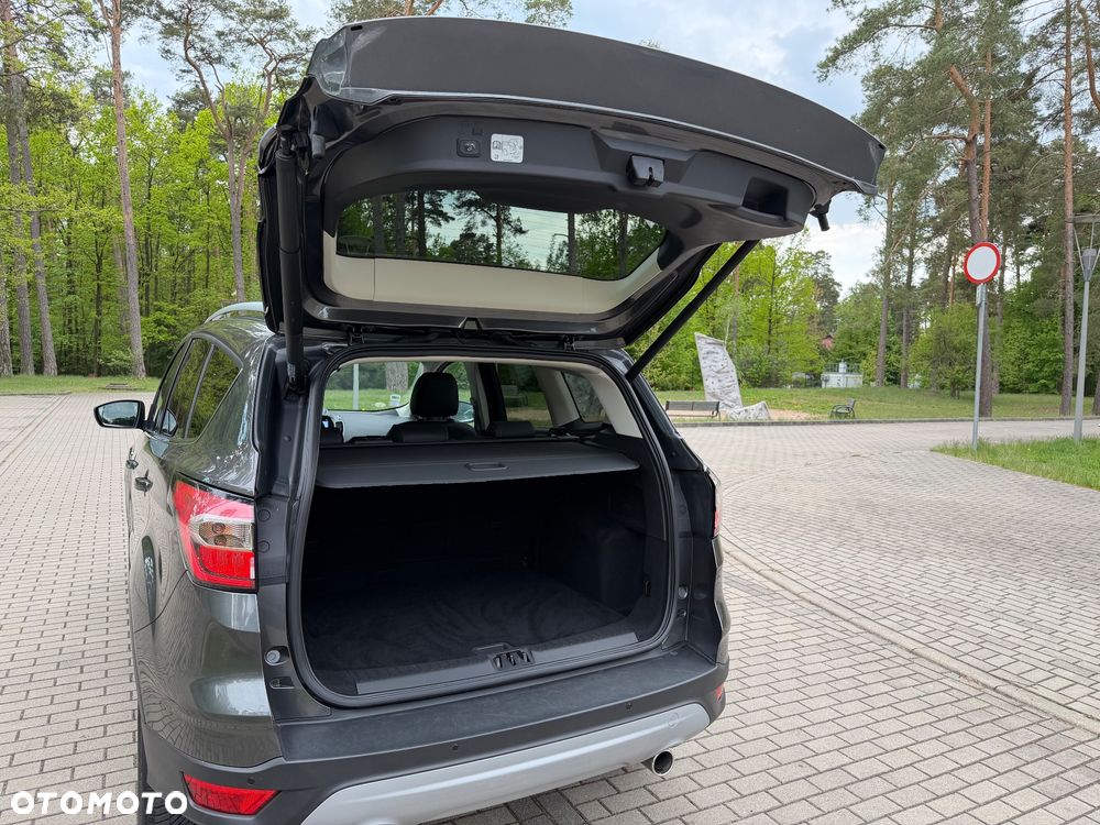 Ford Kuga 2.0 TDCi 2x4 Titanium - 33