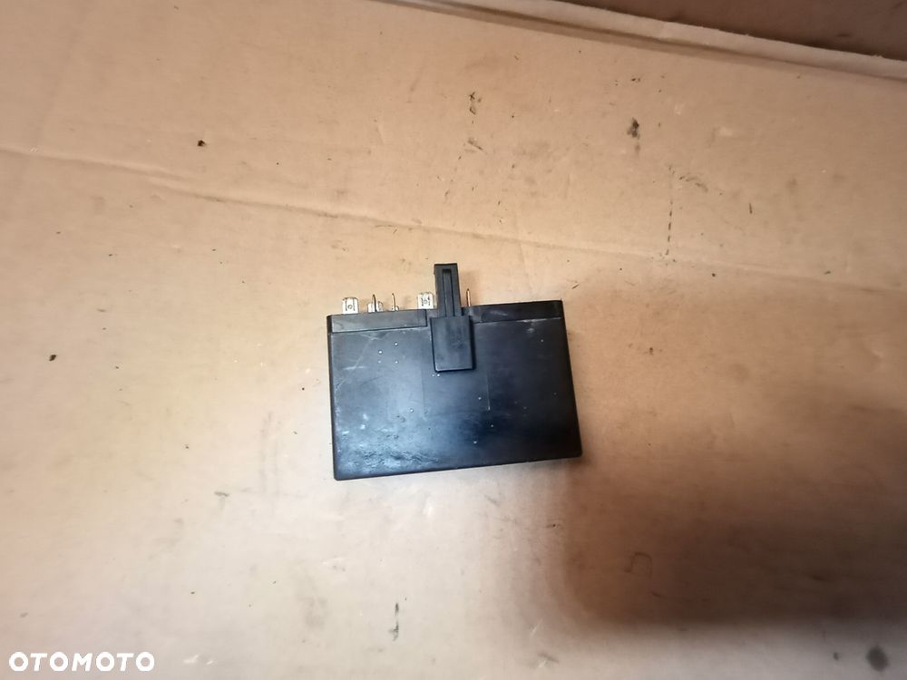 Przekaźnik moduł biegu jałowego VW Golf II 2 443907393N - 3