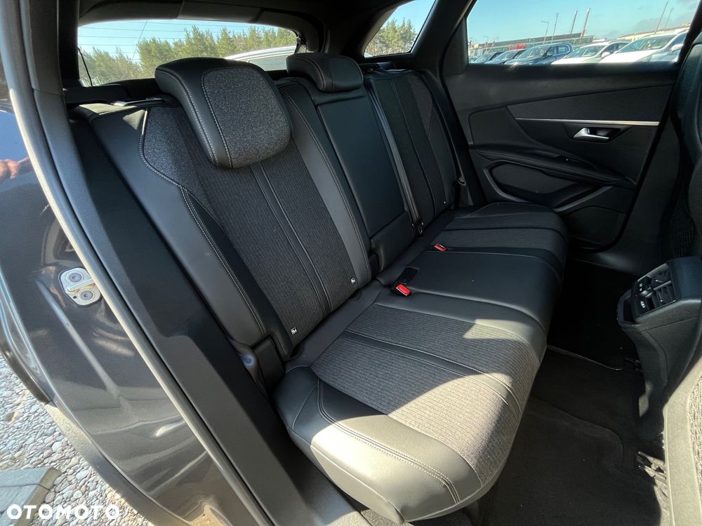 Peugeot 3008 1.2 PureTech GT S&S - 27