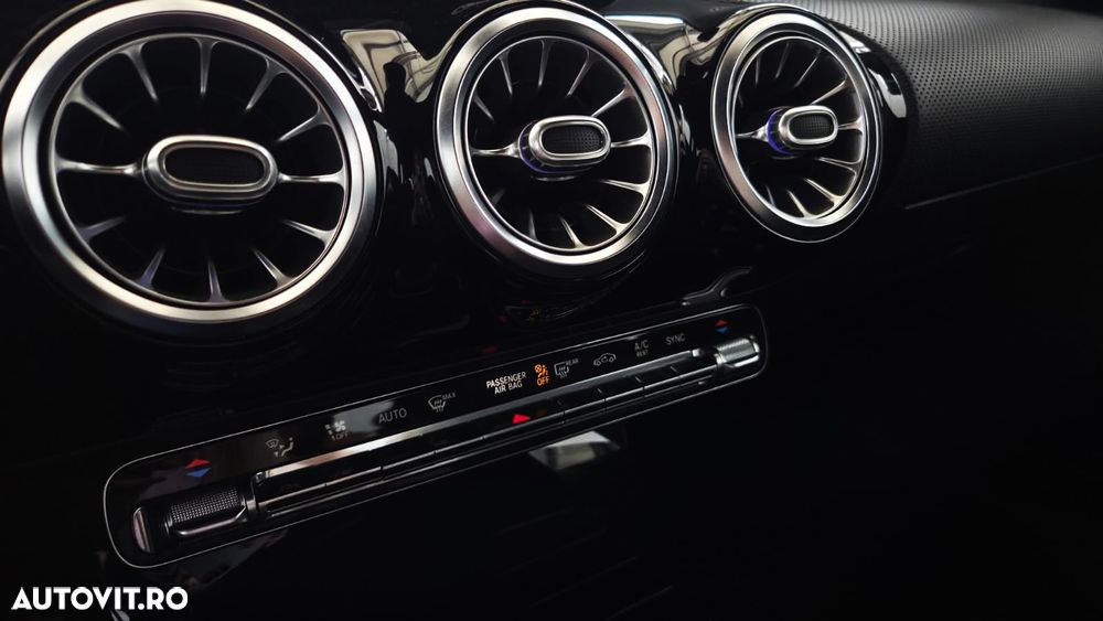 Mercedes-Benz CLA ver-200-d-coupe-aut- - 24