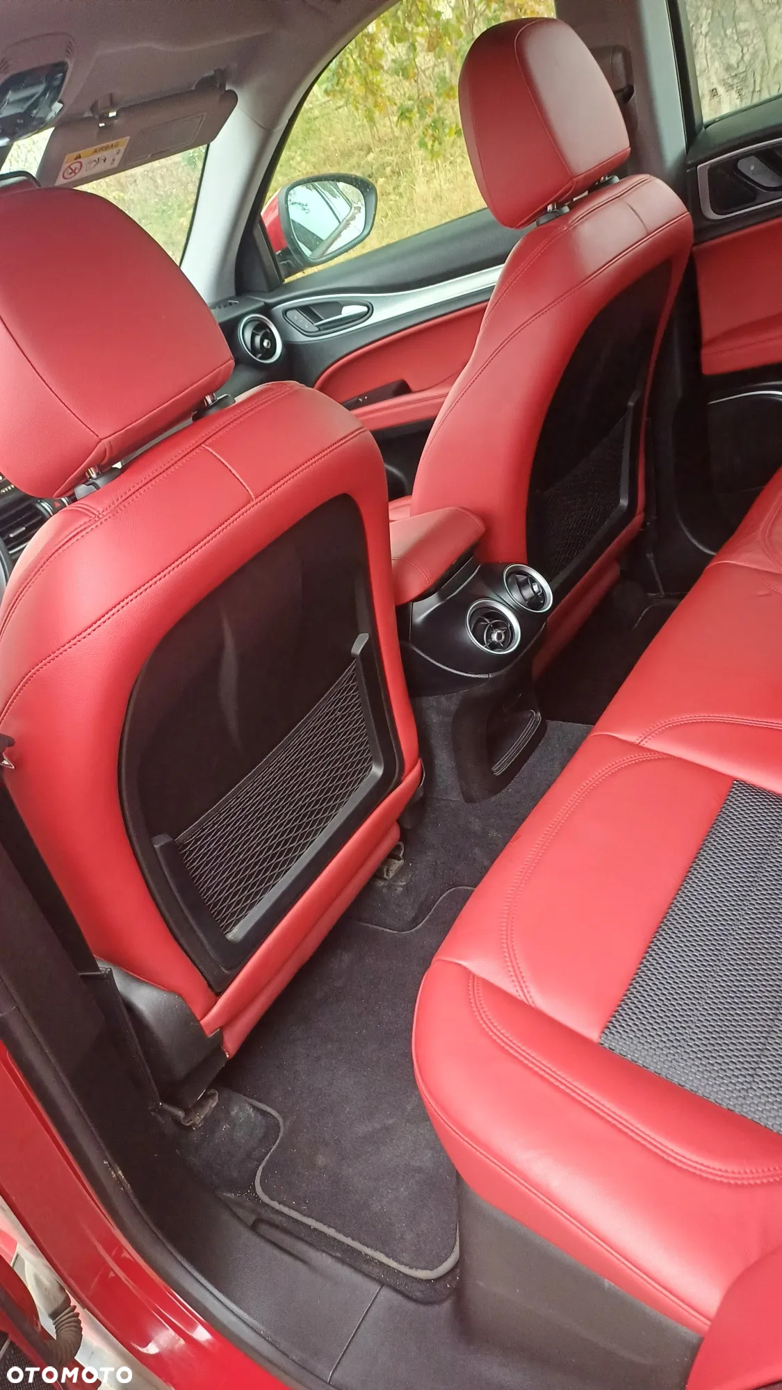 Alfa Romeo Stelvio - 12