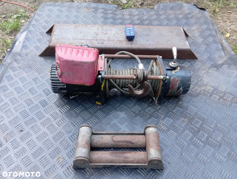 Wyciągarka elektryczna Offroad 4x4 - 1