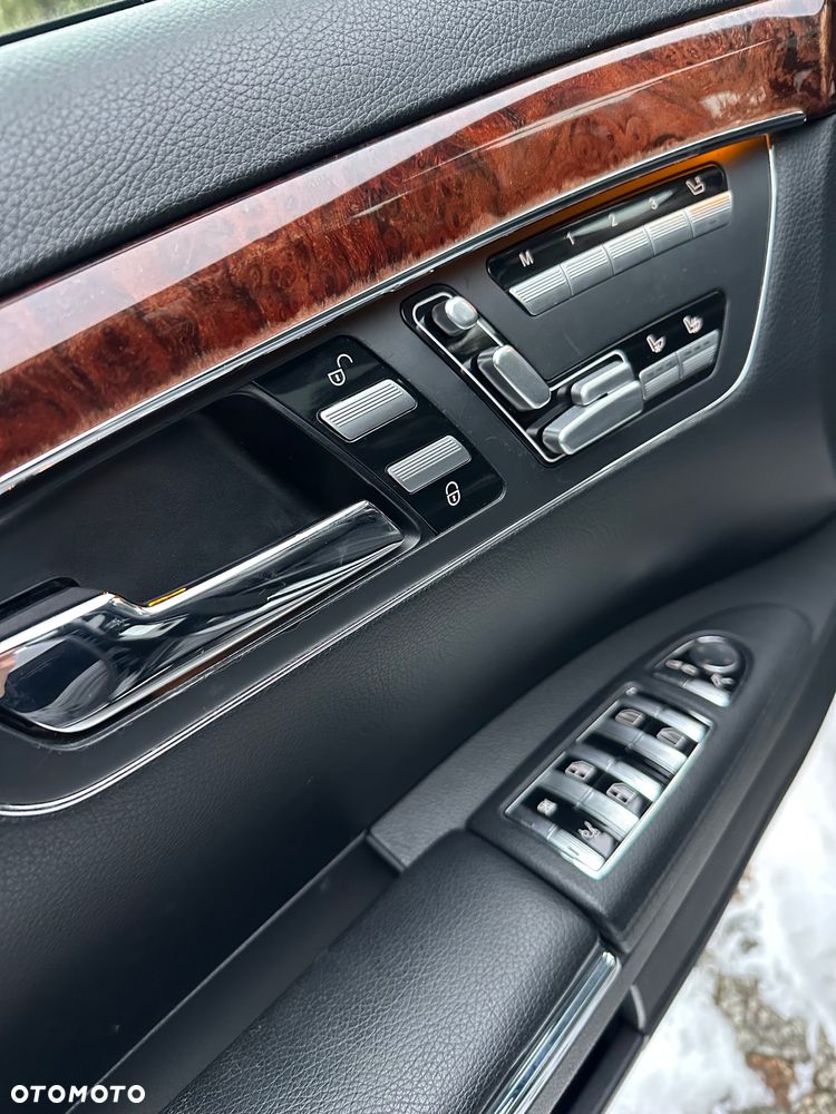 Mercedes-Benz Klasa S 350 4Matic 7G-TRONIC - 17