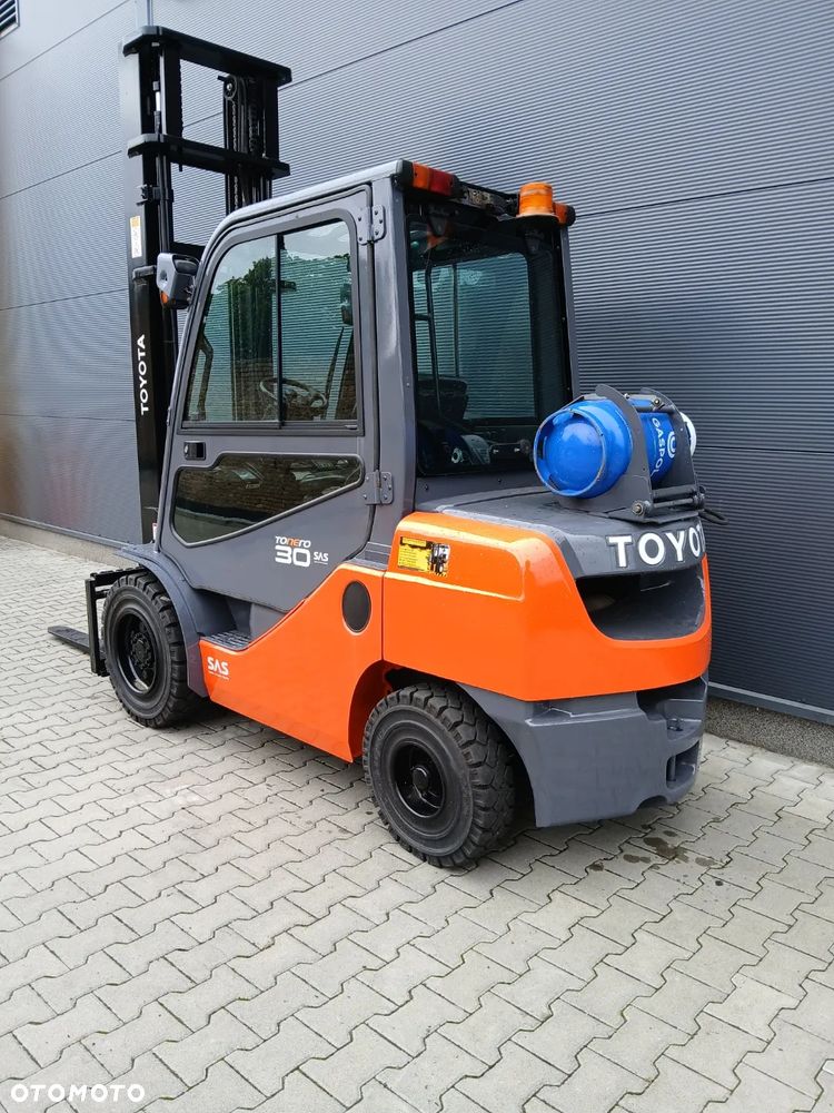 Toyota 02-8FGF30 - 5