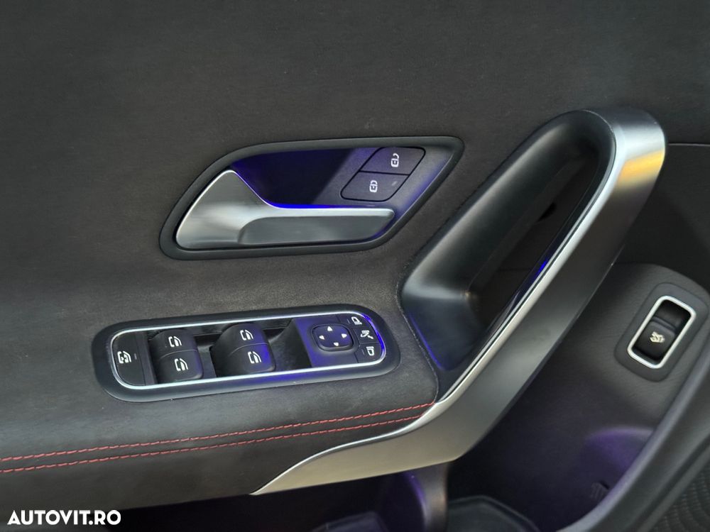 Mercedes-Benz CLA - 33