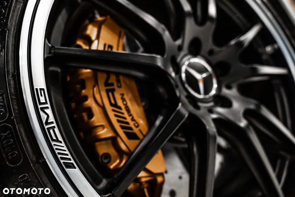 Mercedes-Benz AMG GT R - 16