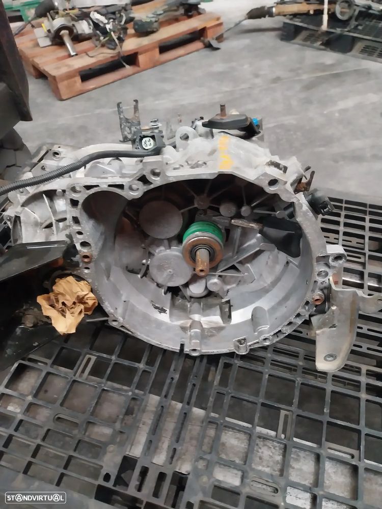 Caixa velocidades Volvo V40/S40 1.9 DI Ano 2001 Ref: 1023625 - 5