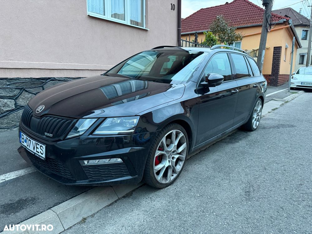 Skoda Octavia 2.0 TDI DSG RS - 1