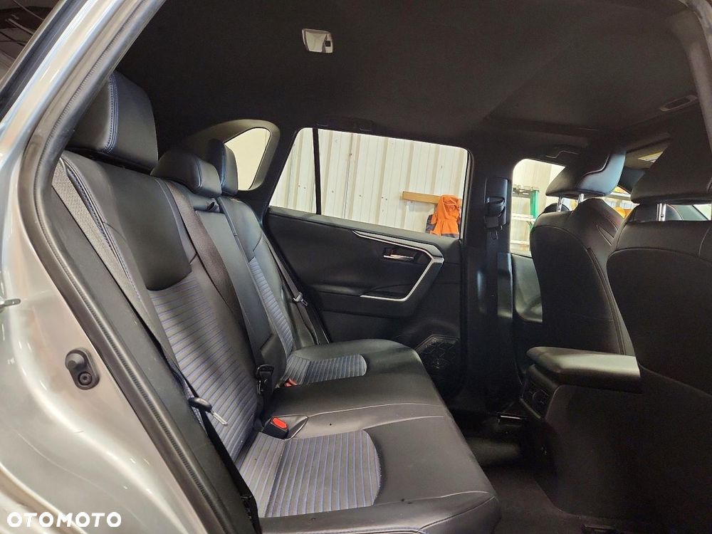 Toyota RAV4 2.5 4x4 Style Selection - 10