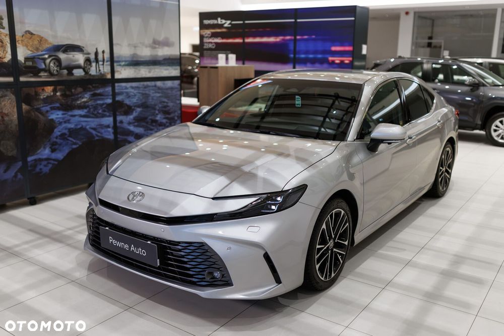 Toyota Camry - 3