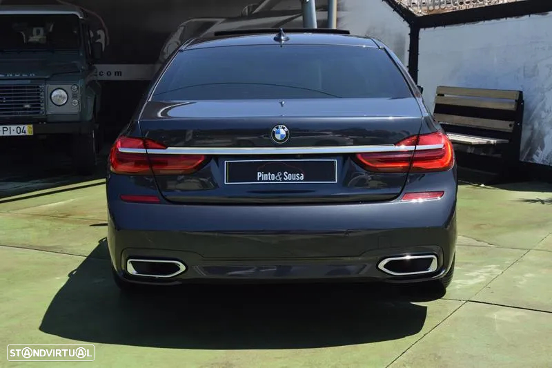 BMW 730 d Pack M - 12