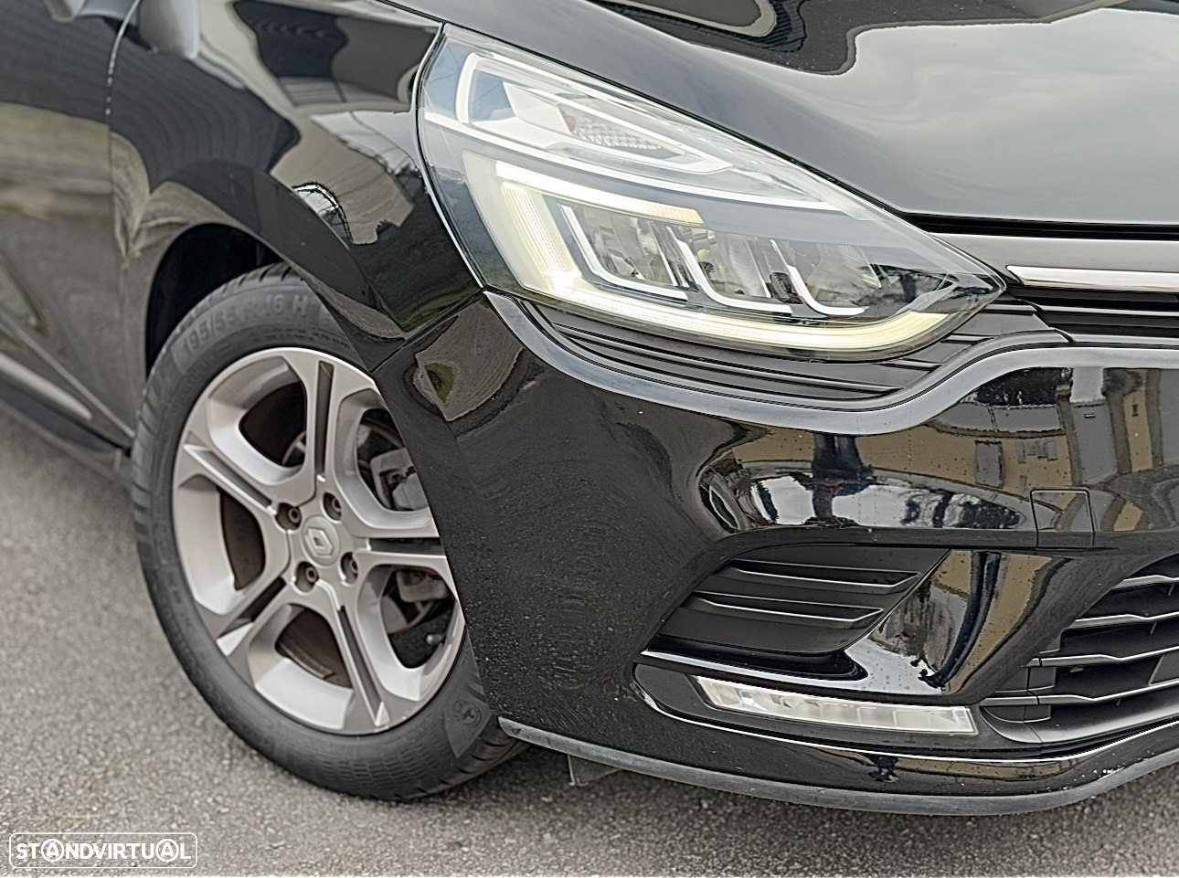 Renault Clio Sport Tourer 1.5 dCi GT Line - 12