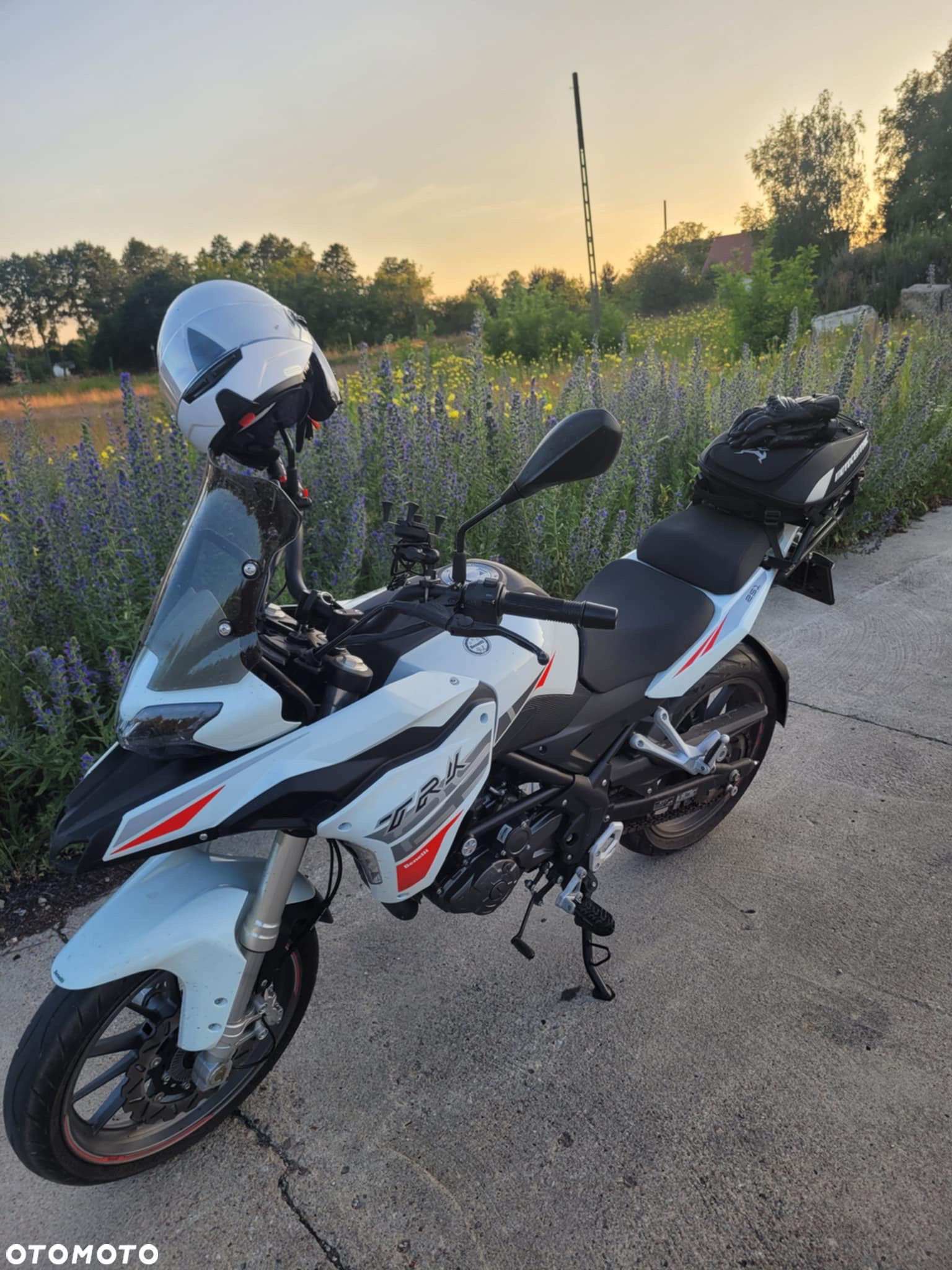 Benelli TRK 251 - 5