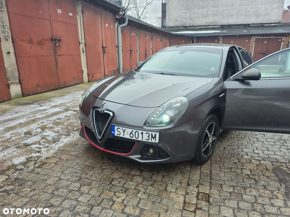 Alfa Romeo Giulietta 2.0 JTDM Distinctive - 4