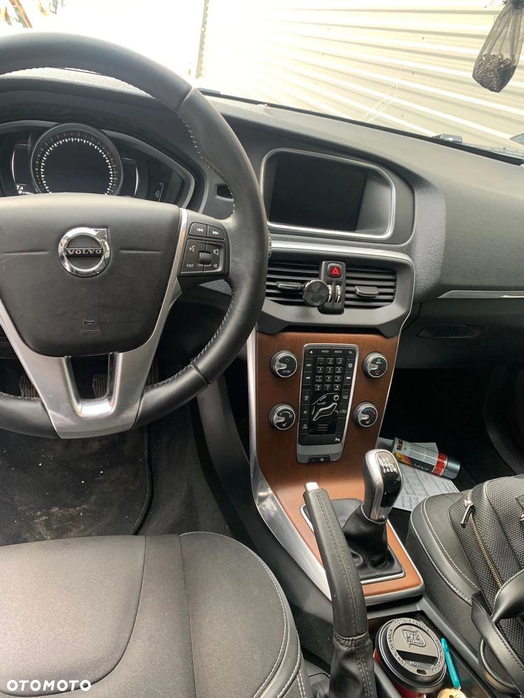 Volvo V40 D3 Drive-E SCR Momentum - 14