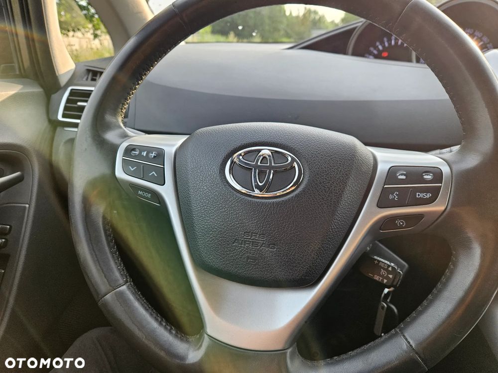 Toyota Verso 1.8 5-Sitzer Life - 12