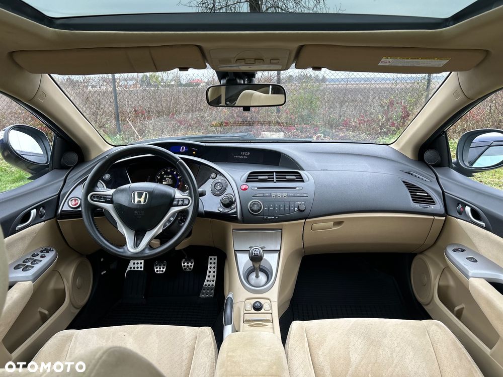 Honda Civic 1.8i-VTEC Executive - 23