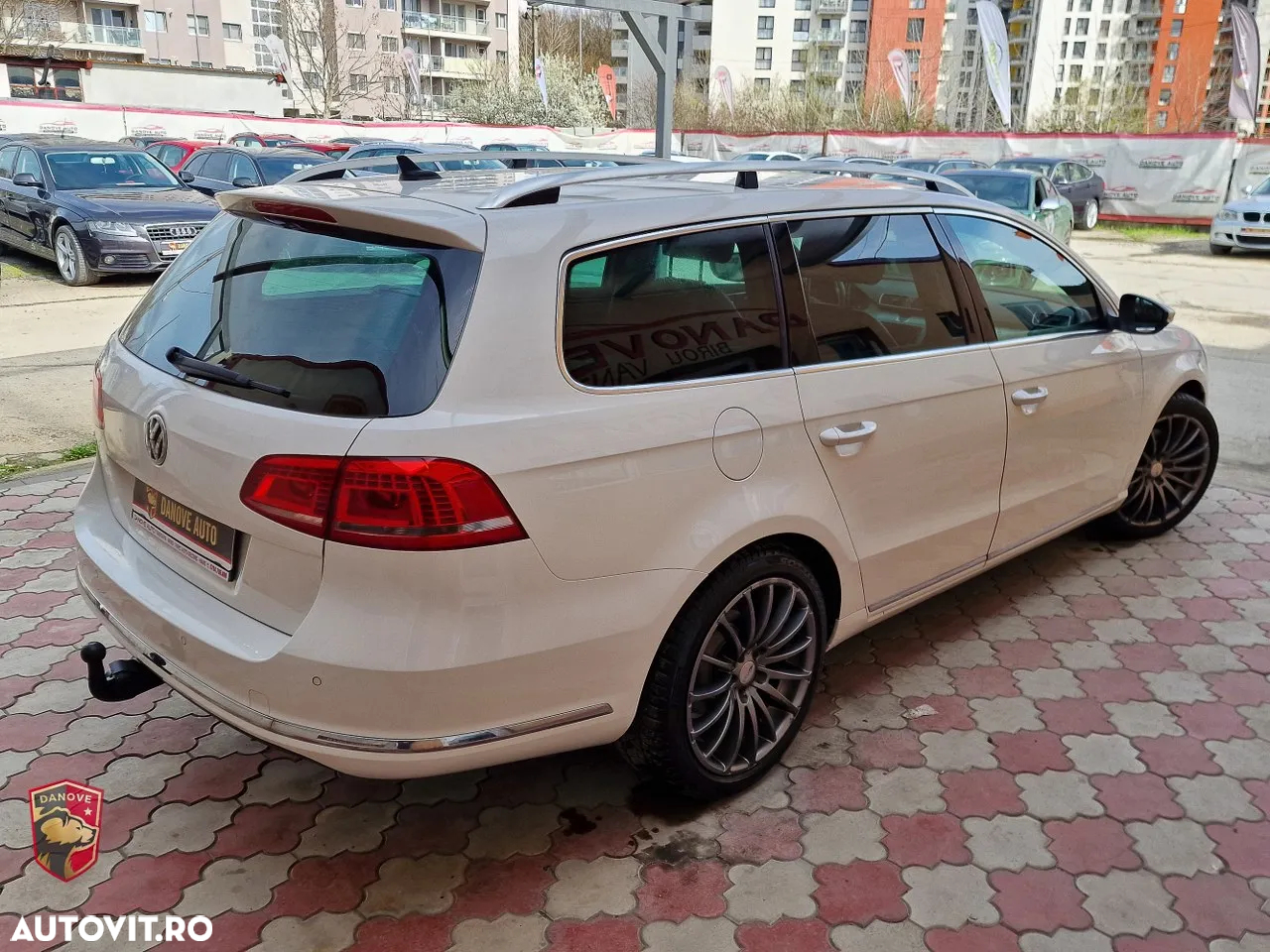 Volkswagen Passat Variant 2.0 TDI DSG BlueMotion Technology Comfortline - 12