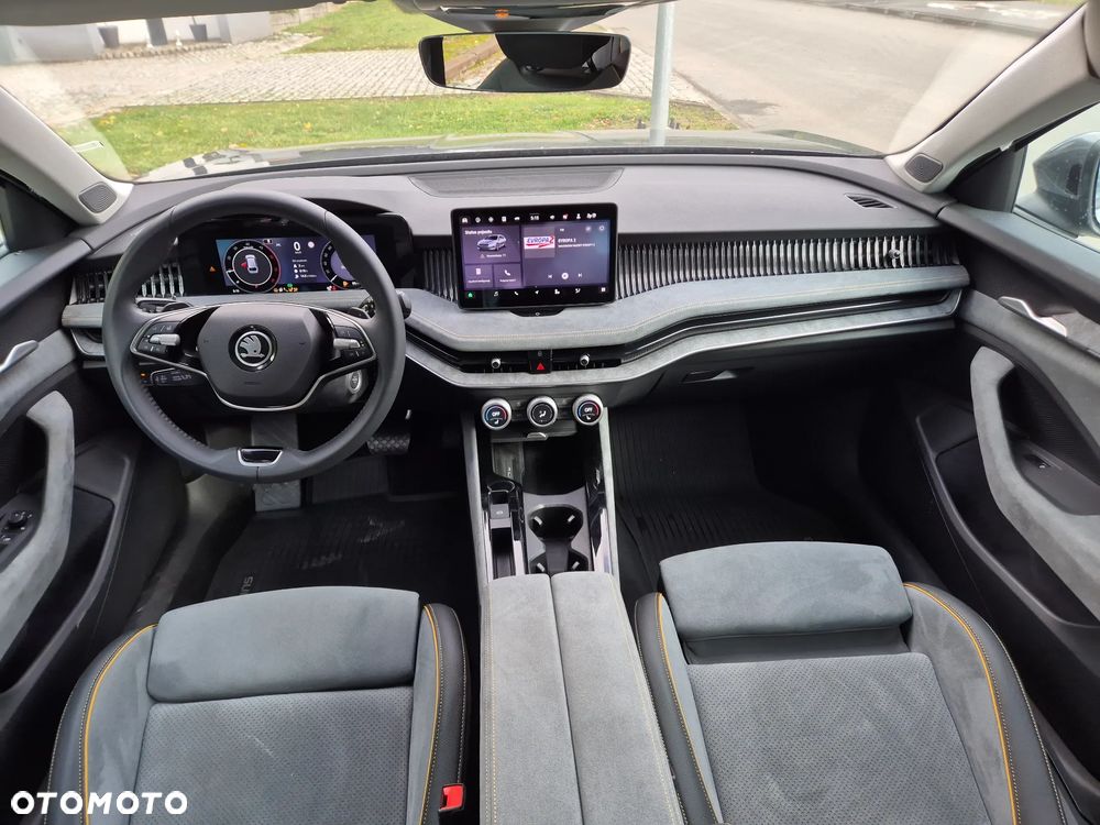 Skoda Superb 2.0 TDI DSG Selection - 17