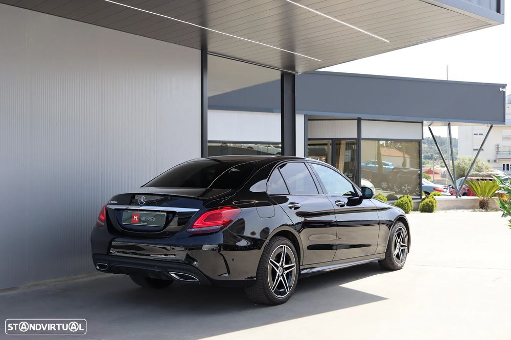 Mercedes-Benz C 300 de AMG Line - 3