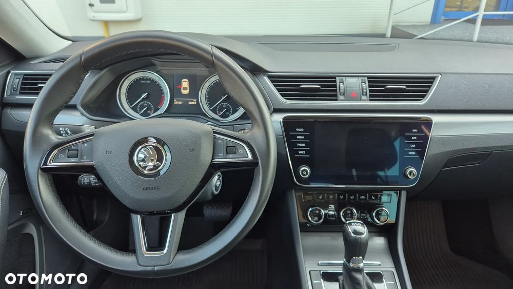 Skoda Superb 2.0 TDI Style DSG - 16