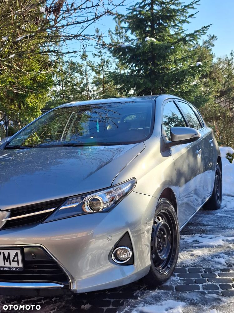 Toyota Auris 1.6 Premium - 5