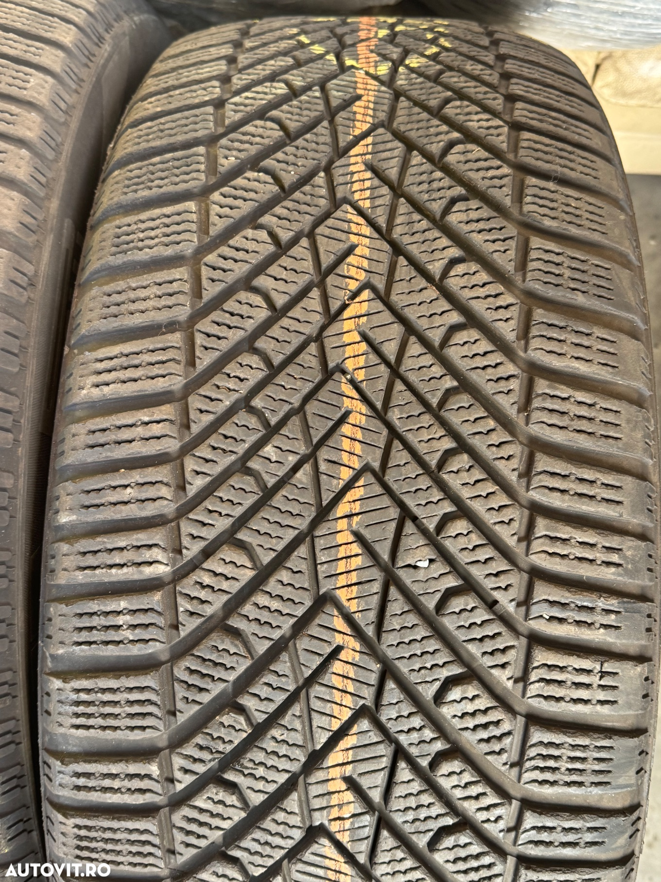 Vând 2 anvelope 275/45/21 Pirelli de iarnă sh - 3
