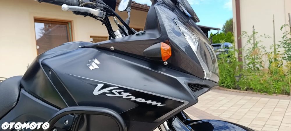 Suzuki V-STROM - 30