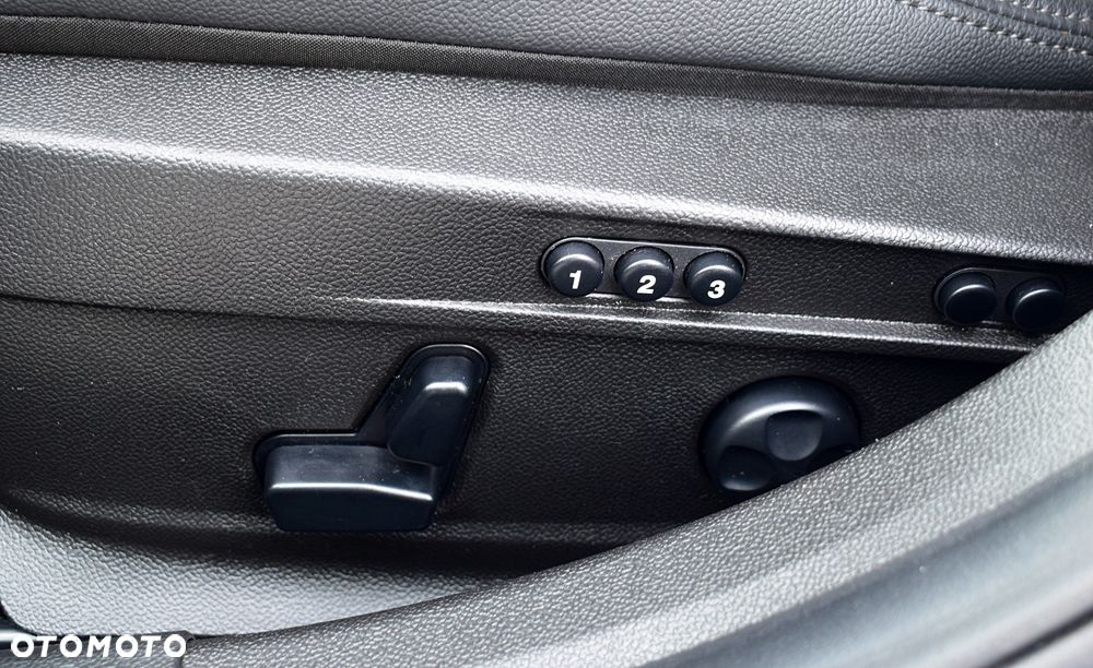 Alfa Romeo Giulia 2.0 Turbo Veloce Q4 - 16