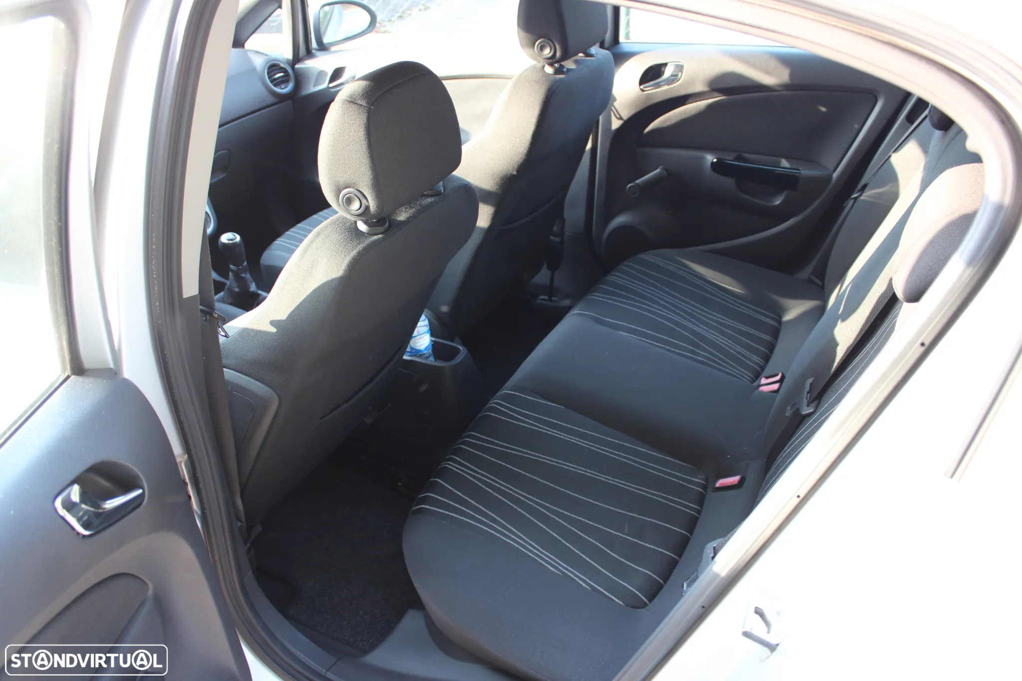 Opel Corsa 1.3 CDTi Enjoy EcoFLEX - 17
