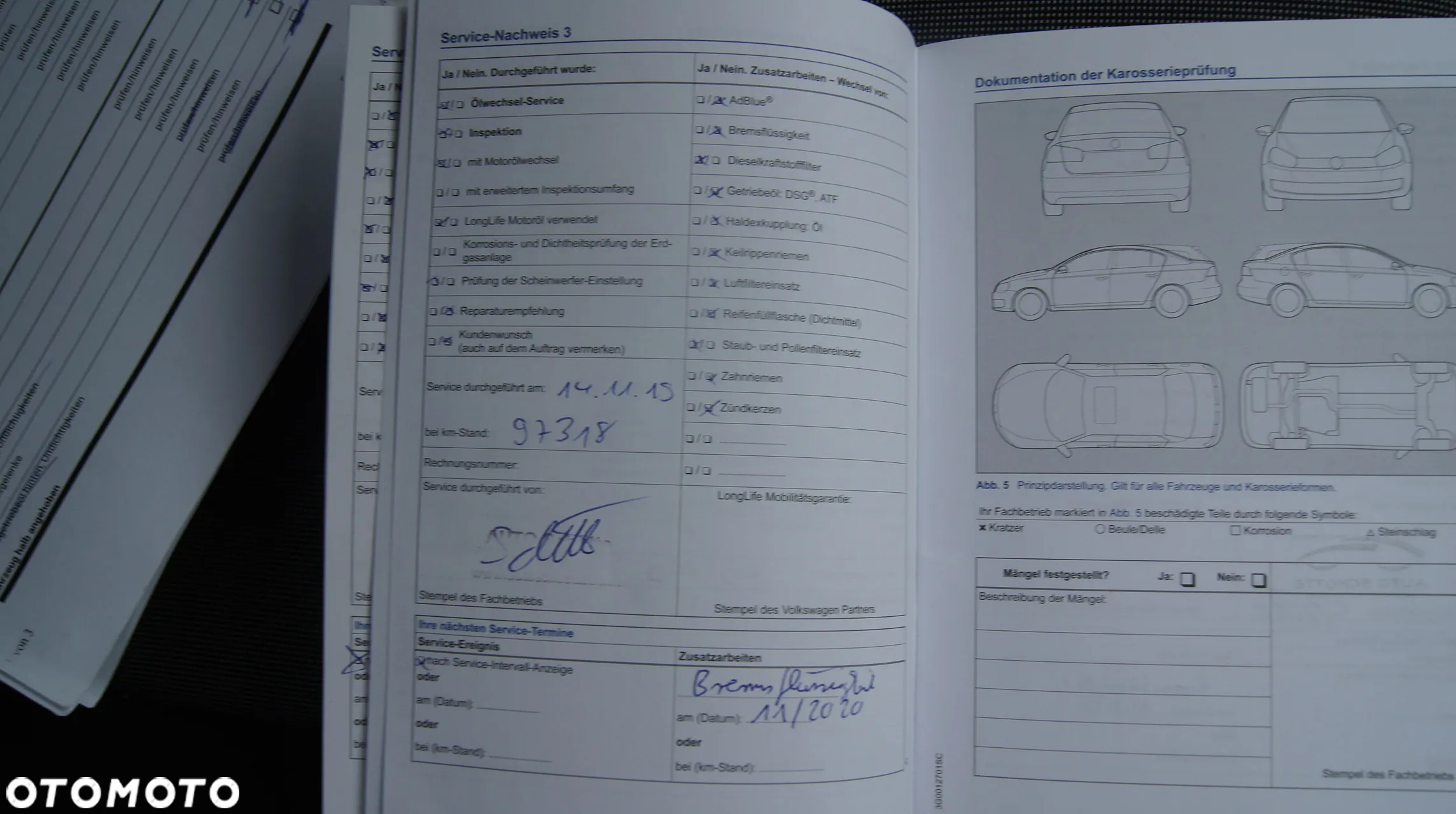 Volkswagen Golf 1.6 TDI BlueMotion Comfortline - 16
