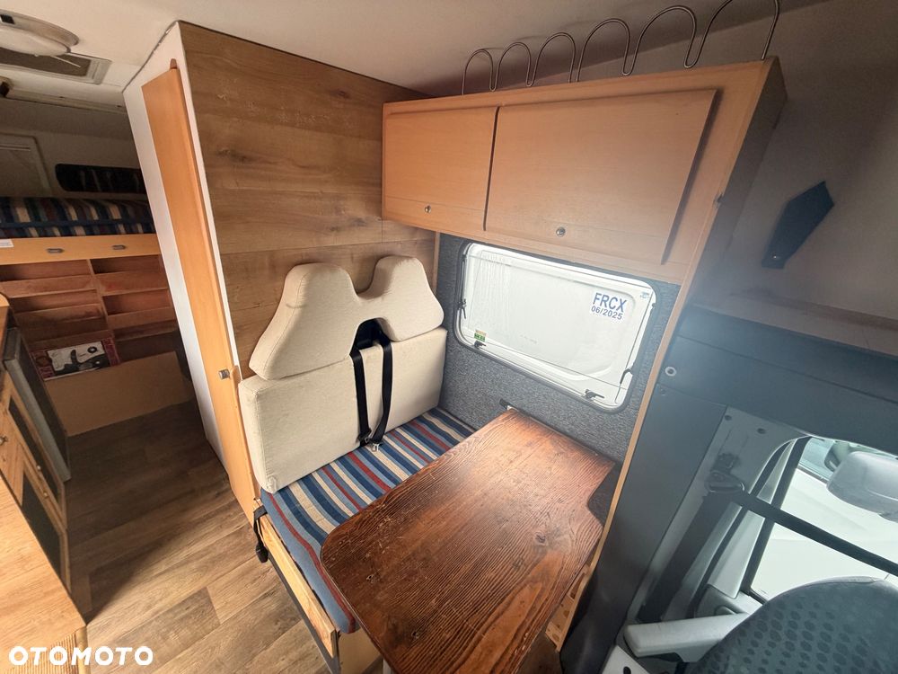Ford Transit - 18