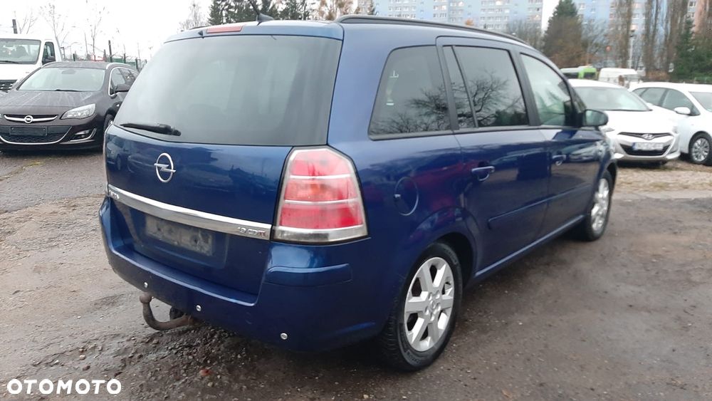 Opel Zafira 1.9 CDTI Navi - 3