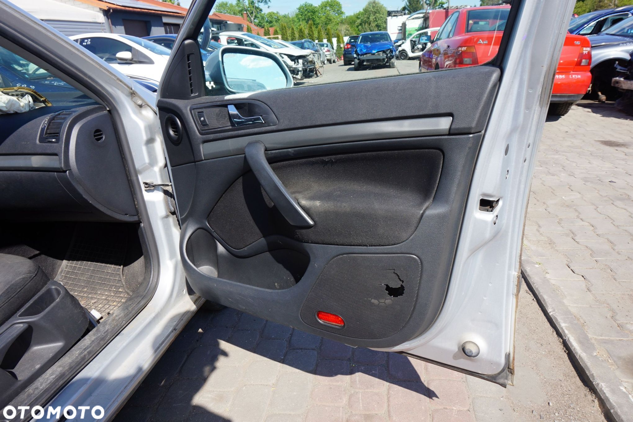 DRZWI PRZEDNIE PRAWE OCTAVIA II 1Z3 LIFT KOMBI 9156  SREBRNY SKODA 2008-2013 - 9