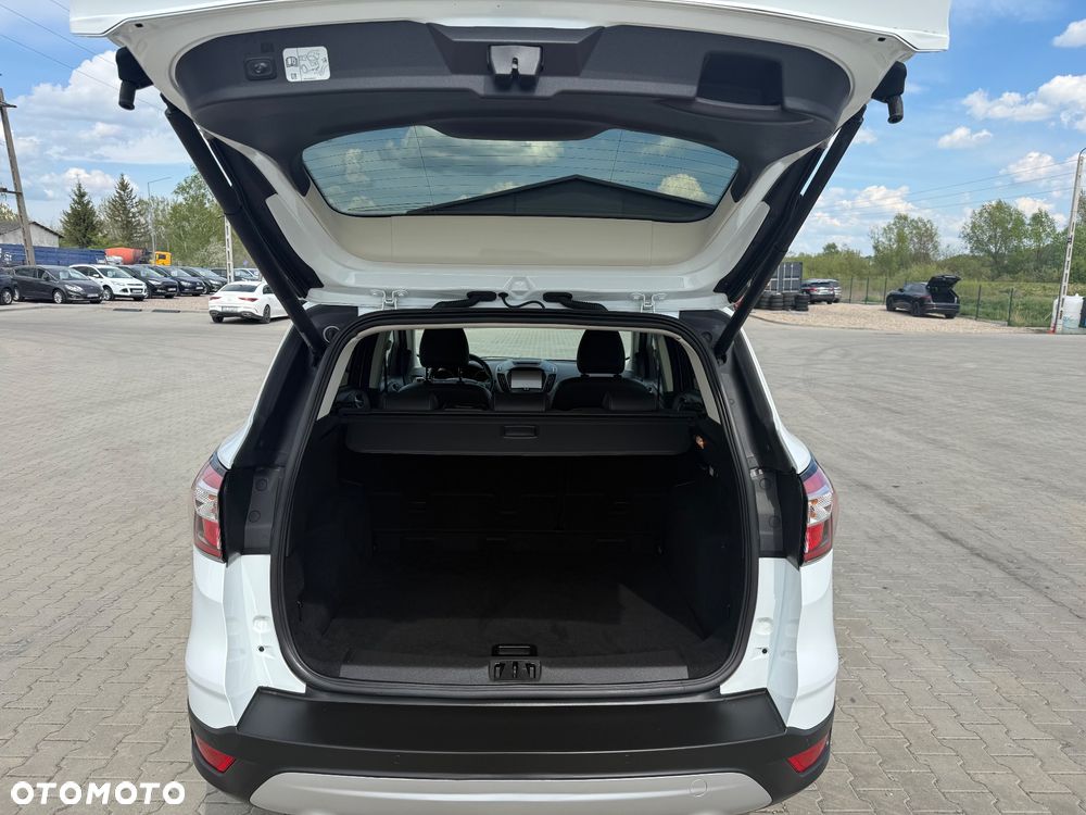 Ford Kuga 1.5 EcoBoost 2x4 Titanium - 8