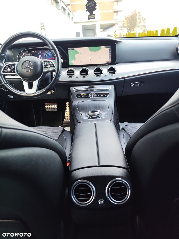 Mercedes-Benz Klasa E 300 d 9G-TRONIC Avantgarde - 13