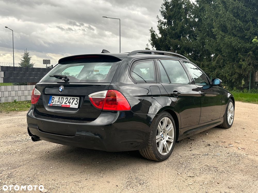 BMW Seria 3 320i - 16