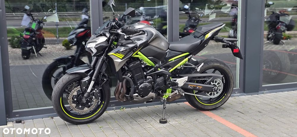 Kawasaki Z 900 - 23