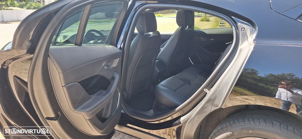 Jaguar I-Pace EV400 AWD R-DYNAMIC HSE - 19