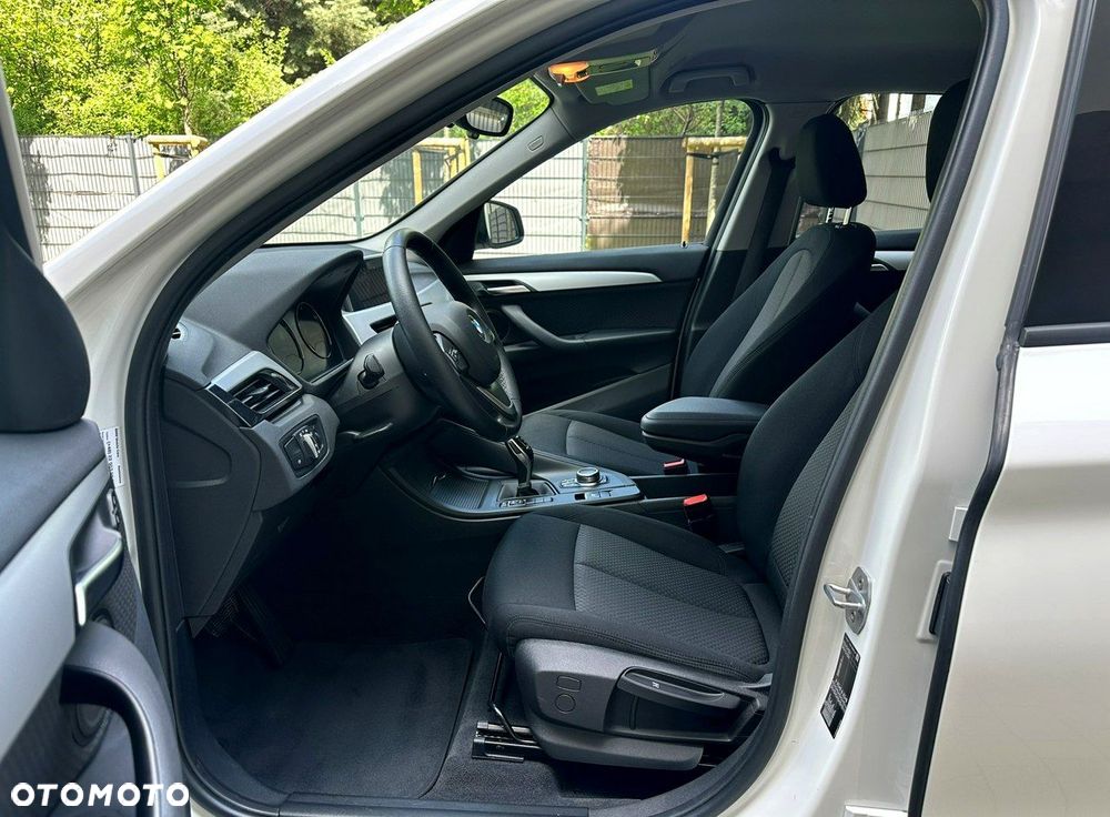 BMW X1 sDrive18i - 10