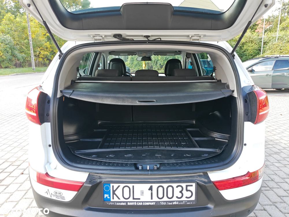Kia Sportage 2.0 CRDI 4WD Automatik Dream-Team Edition - 31