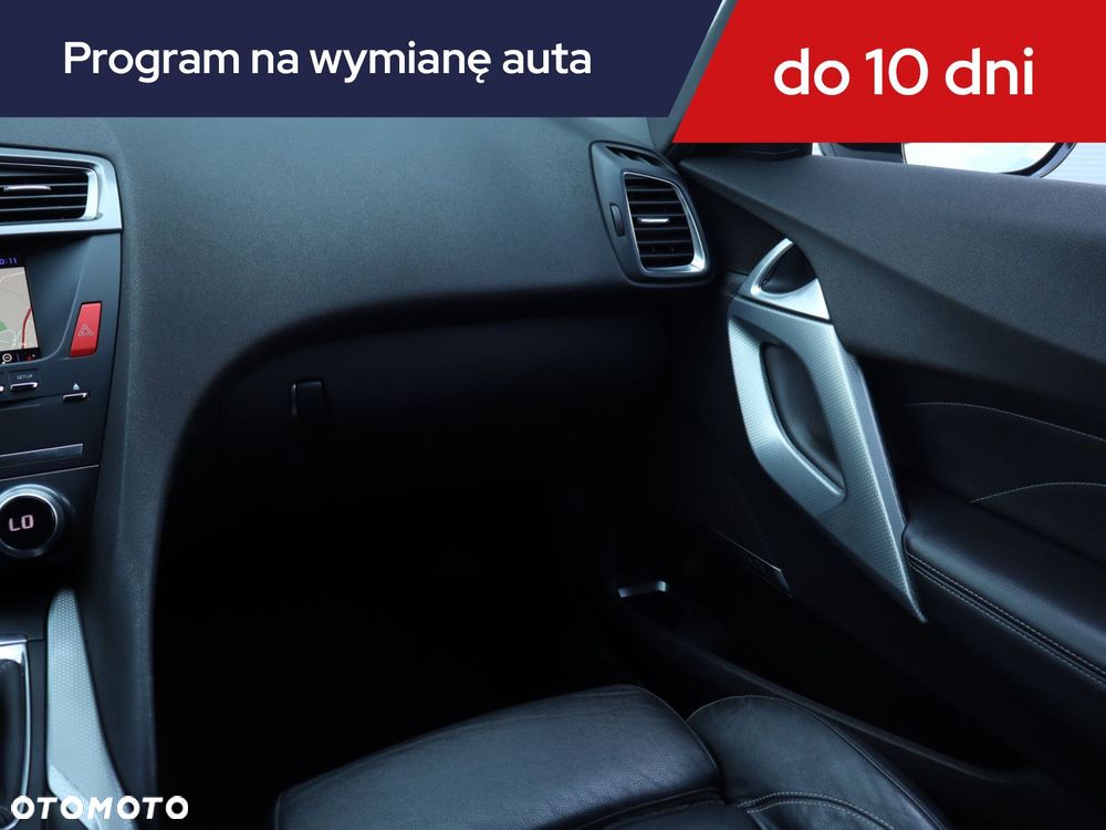 DS Automobiles DS 5 - 10