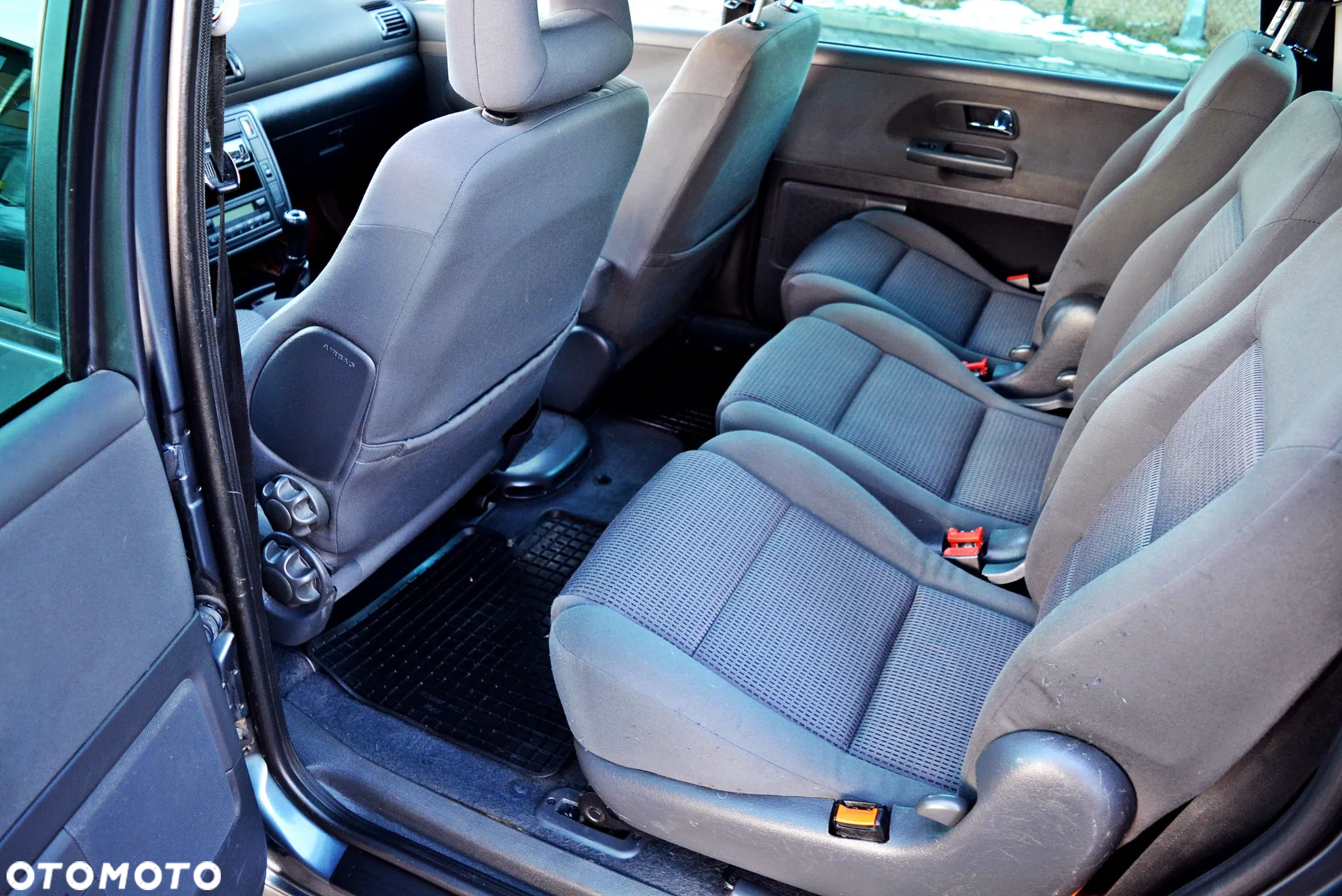 Volkswagen Sharan - 11