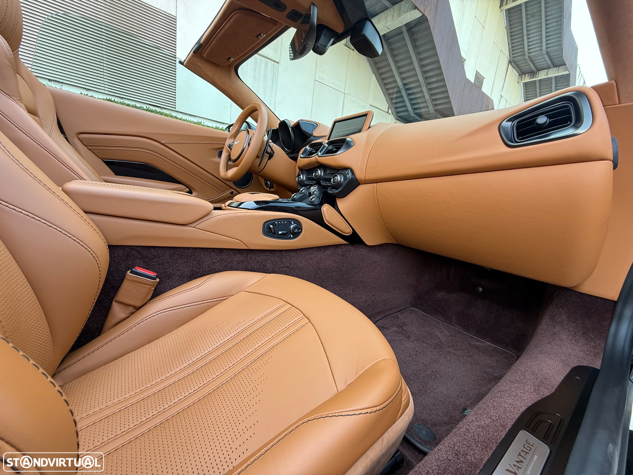 Aston Martin Vantage Roadster V8 - 39