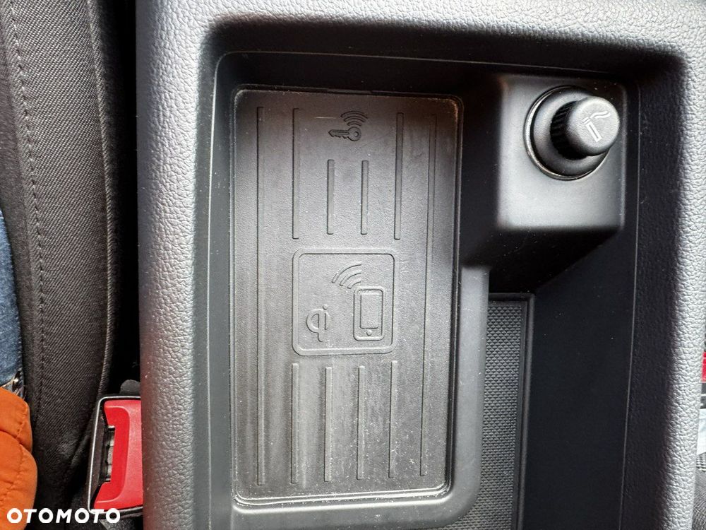 Audi A4 Avant 2.0 TDI S tronic - 37