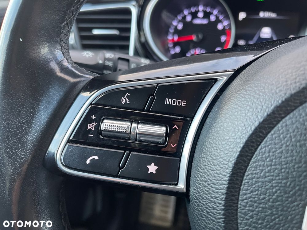 Kia Ceed 1.5 T-GDI Business Line DCT - 12