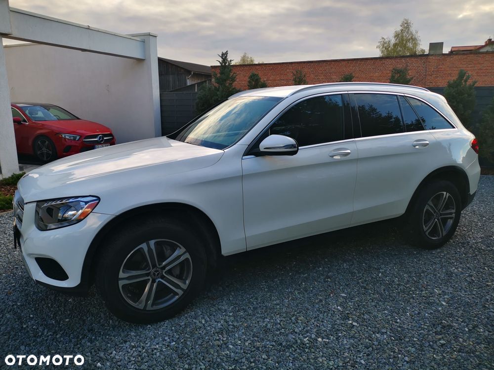 Mercedes-Benz GLC - 33