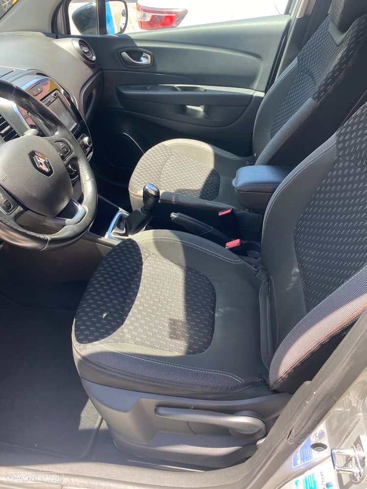Renault Captur 1.5 dCi Exclusive - 13